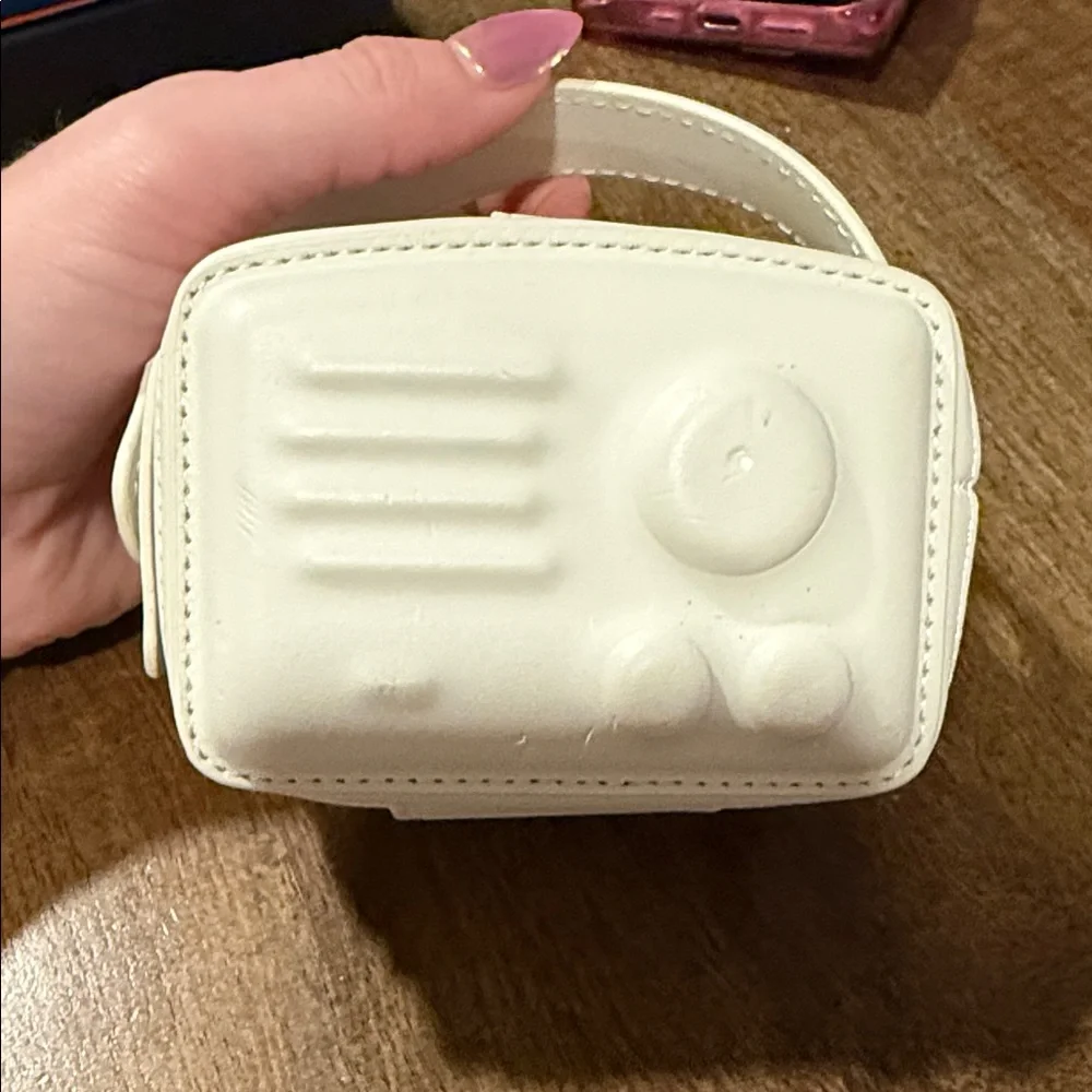 Muzen OTR Metal Bluetooth Speaker - Picture 5 of 11
